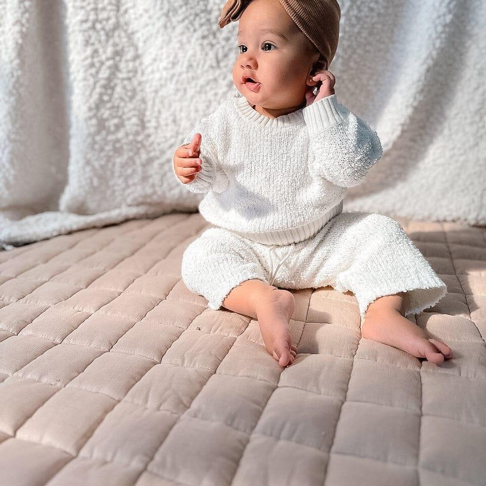 French Linen Deluxe Thick Quilted Play Mat Jabaloo #color_oat