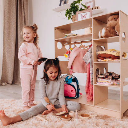 Montessori Closet