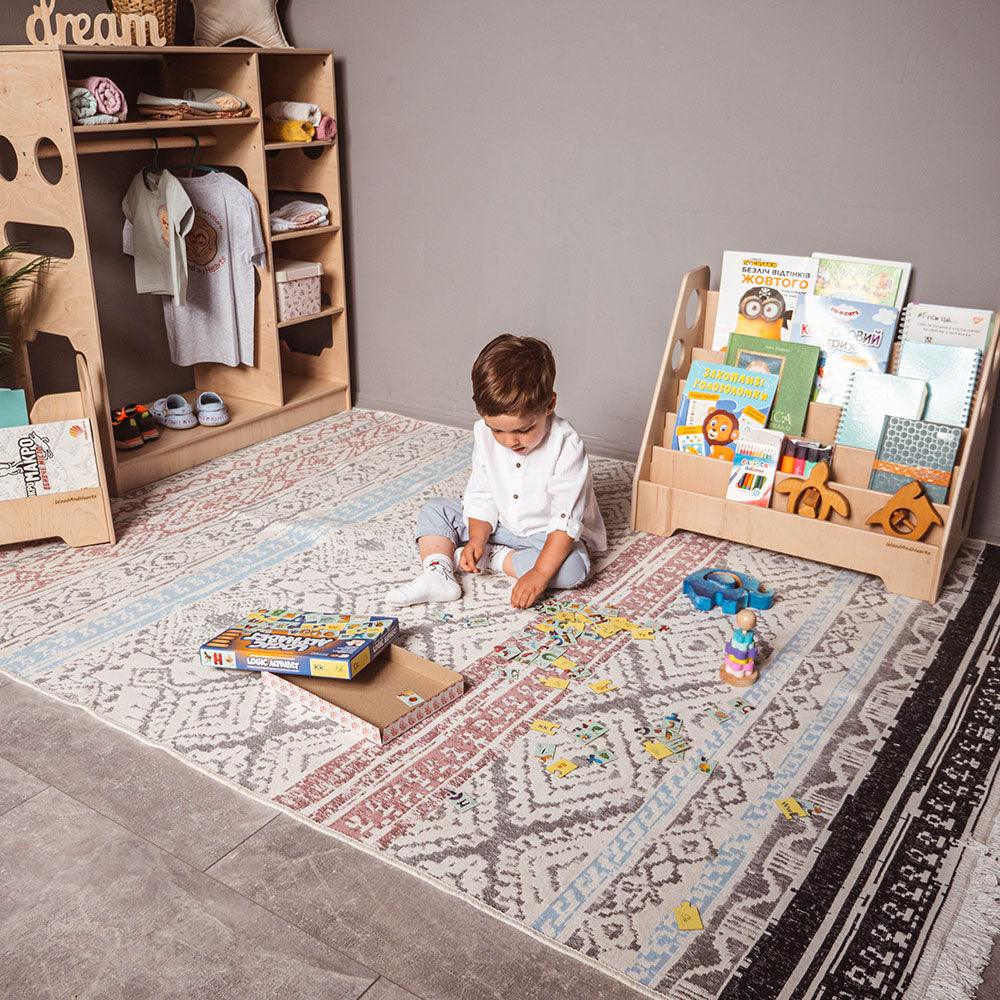 Montessori Bookshelf