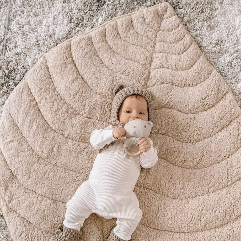 Extra Thick Sherpa Cotton Play Mat Jabaloo#color_ivory-sherpa-leaf